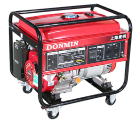 單相6千瓦汽油發電機組電啟動DM7500CXD【帶移動輪】